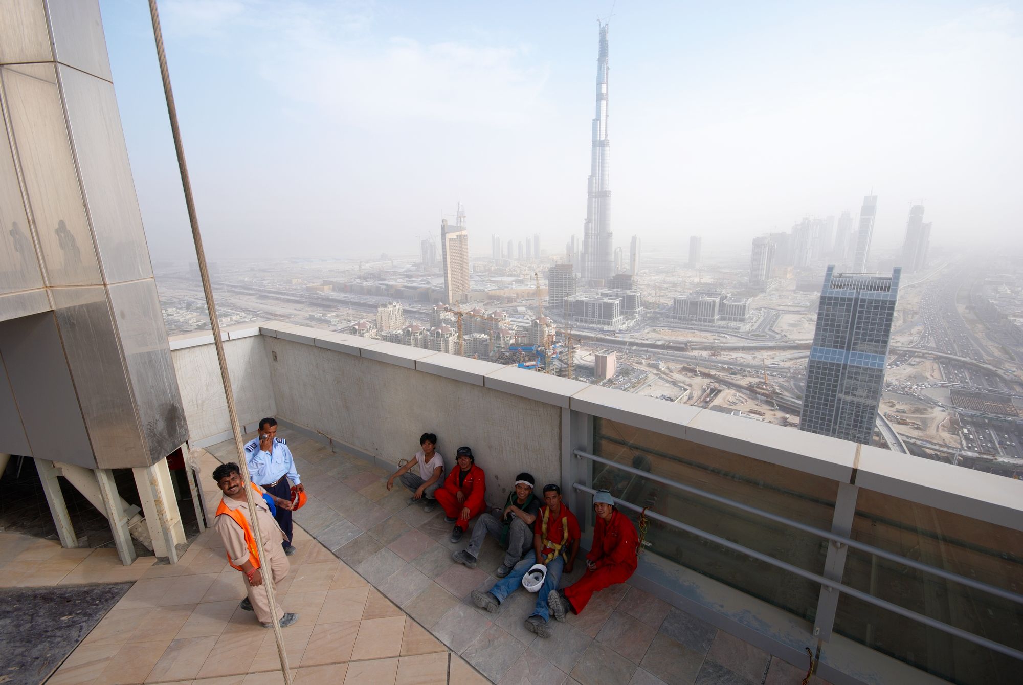 کارگران مهاجر در امارات و برج الخلیفه دوبی
